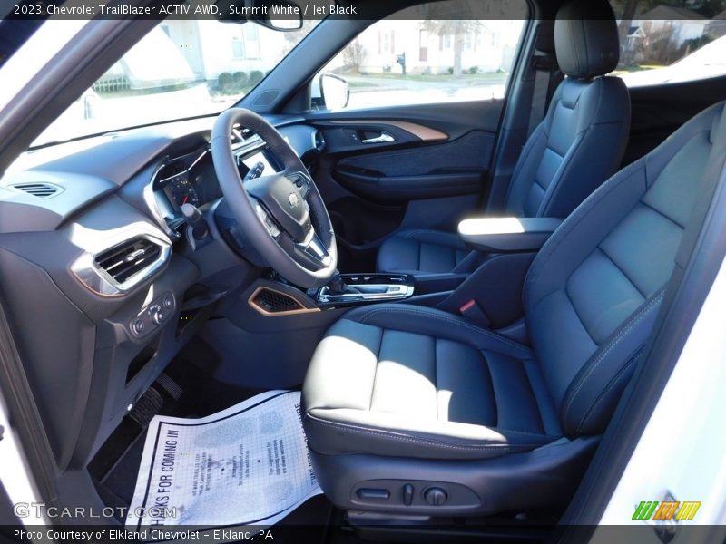 Summit White / Jet Black 2023 Chevrolet TrailBlazer ACTIV AWD