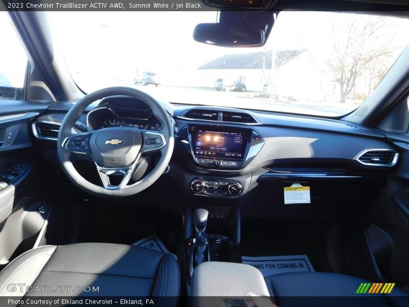 Summit White / Jet Black 2023 Chevrolet TrailBlazer ACTIV AWD