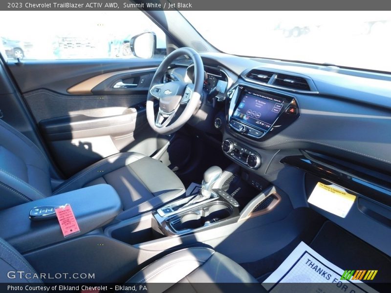Summit White / Jet Black 2023 Chevrolet TrailBlazer ACTIV AWD