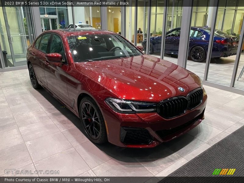 Aventurin Red Metallic / Black 2023 BMW 5 Series 530i xDrive Sedan