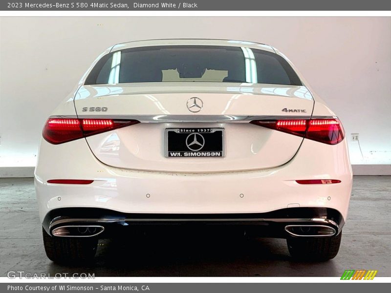 Diamond White / Black 2023 Mercedes-Benz S 580 4Matic Sedan