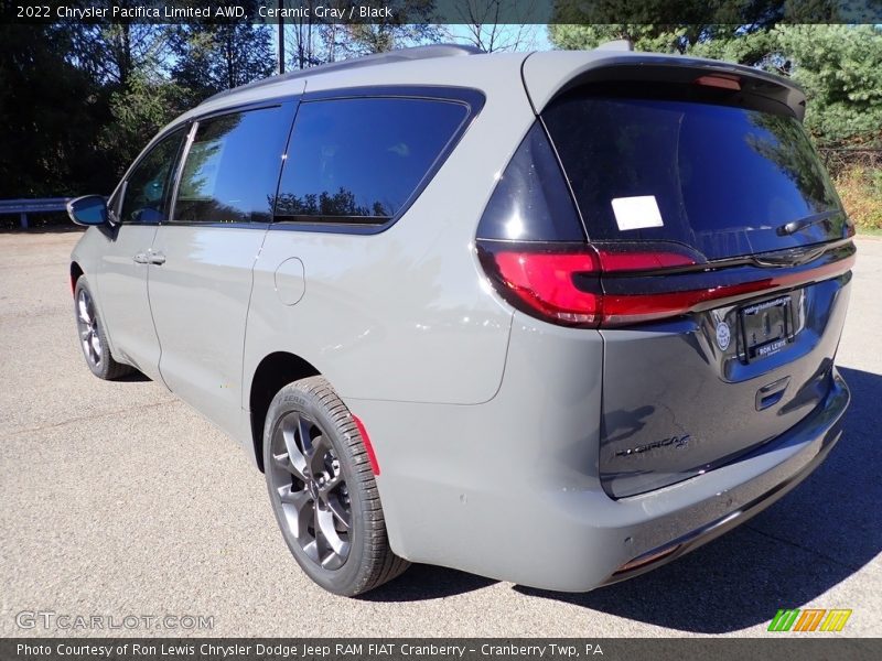 Ceramic Gray / Black 2022 Chrysler Pacifica Limited AWD
