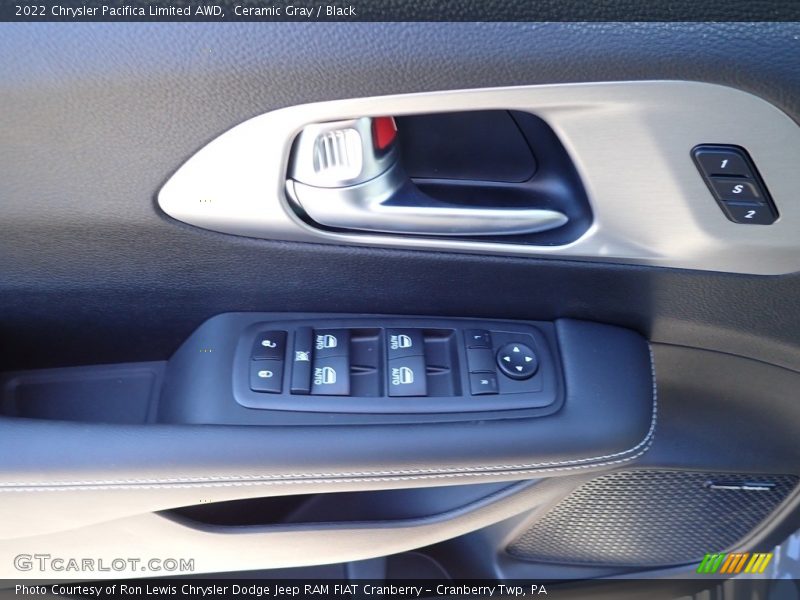 Ceramic Gray / Black 2022 Chrysler Pacifica Limited AWD