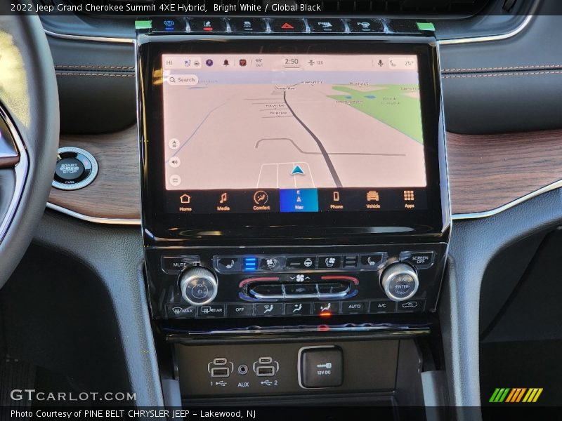 Navigation of 2022 Grand Cherokee Summit 4XE Hybrid