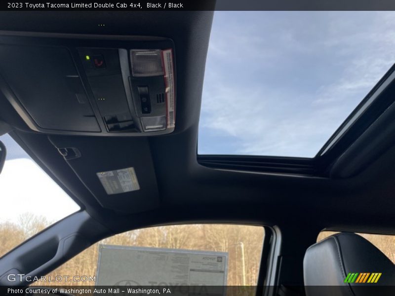 Black / Black 2023 Toyota Tacoma Limited Double Cab 4x4