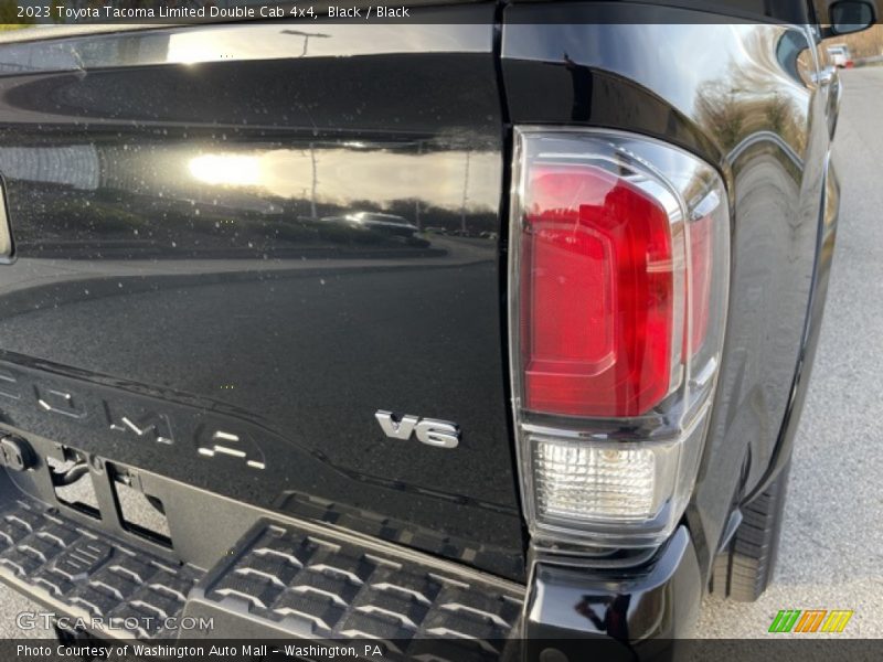 Black / Black 2023 Toyota Tacoma Limited Double Cab 4x4