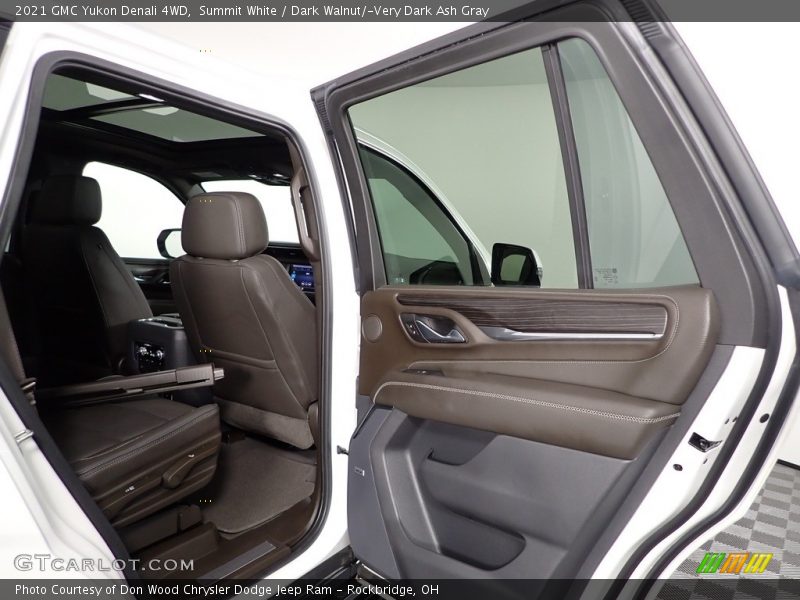 Summit White / Dark Walnut/­Very Dark Ash Gray 2021 GMC Yukon Denali 4WD