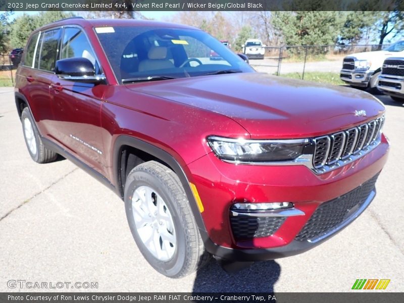 Velvet Red Pearl / Wicker Beige/Global Black 2023 Jeep Grand Cherokee Limited 4x4