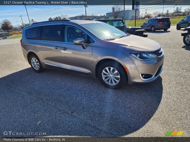 Molten Silver / Black/Alloy 2017 Chrysler Pacifica Touring L