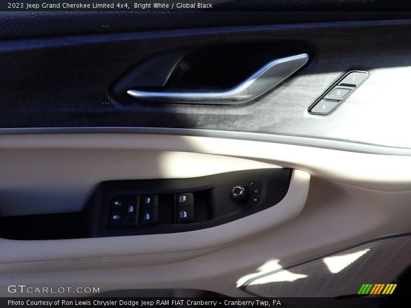 Bright White / Global Black 2023 Jeep Grand Cherokee Limited 4x4