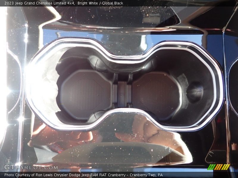 Bright White / Global Black 2023 Jeep Grand Cherokee Limited 4x4