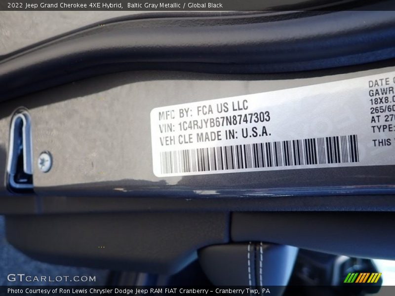 Baltic Gray Metallic / Global Black 2022 Jeep Grand Cherokee 4XE Hybrid