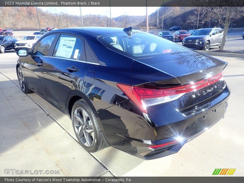 Phantom Black / Black 2023 Hyundai Elantra Limited