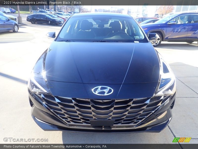 Phantom Black / Black 2023 Hyundai Elantra Limited