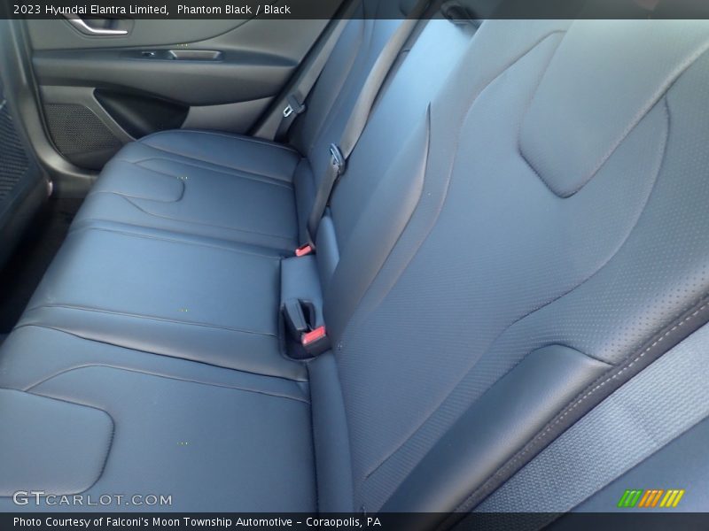 Phantom Black / Black 2023 Hyundai Elantra Limited