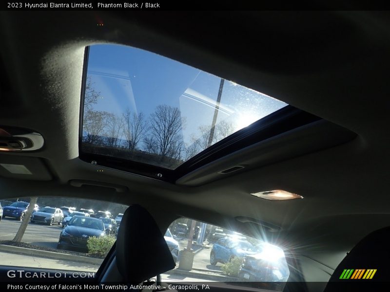Phantom Black / Black 2023 Hyundai Elantra Limited