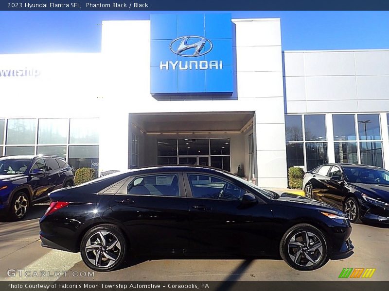 Phantom Black / Black 2023 Hyundai Elantra SEL