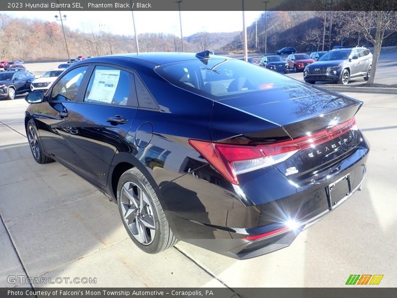 Phantom Black / Black 2023 Hyundai Elantra SEL