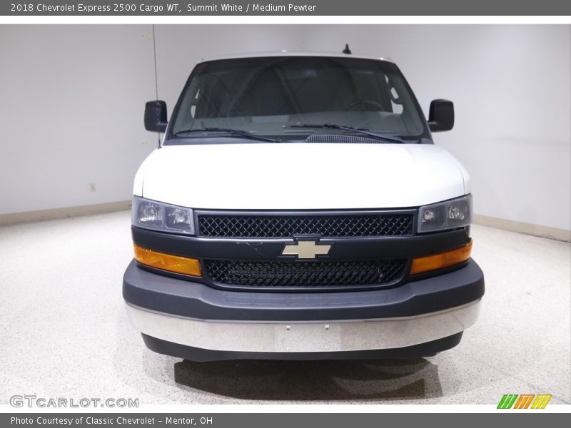 Summit White / Medium Pewter 2018 Chevrolet Express 2500 Cargo WT