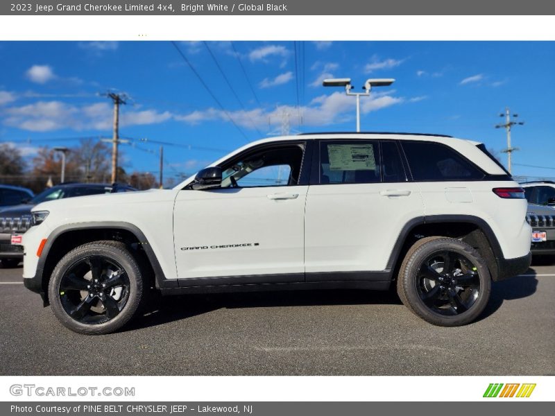 Bright White / Global Black 2023 Jeep Grand Cherokee Limited 4x4