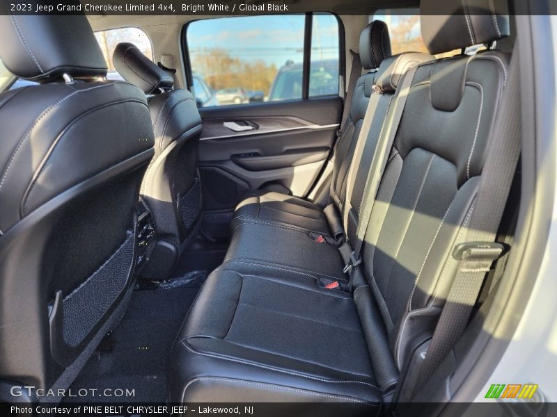 Bright White / Global Black 2023 Jeep Grand Cherokee Limited 4x4