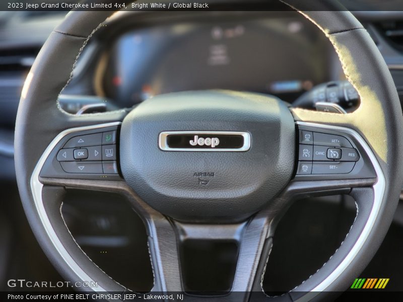 Bright White / Global Black 2023 Jeep Grand Cherokee Limited 4x4