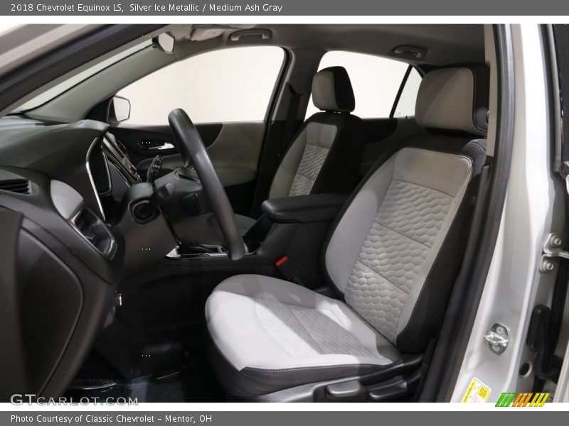 Silver Ice Metallic / Medium Ash Gray 2018 Chevrolet Equinox LS