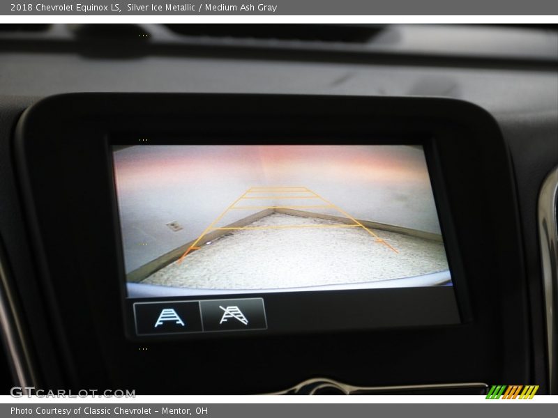 Silver Ice Metallic / Medium Ash Gray 2018 Chevrolet Equinox LS