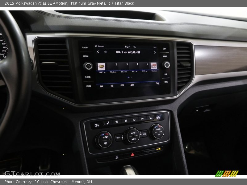 Controls of 2019 Atlas SE 4Motion