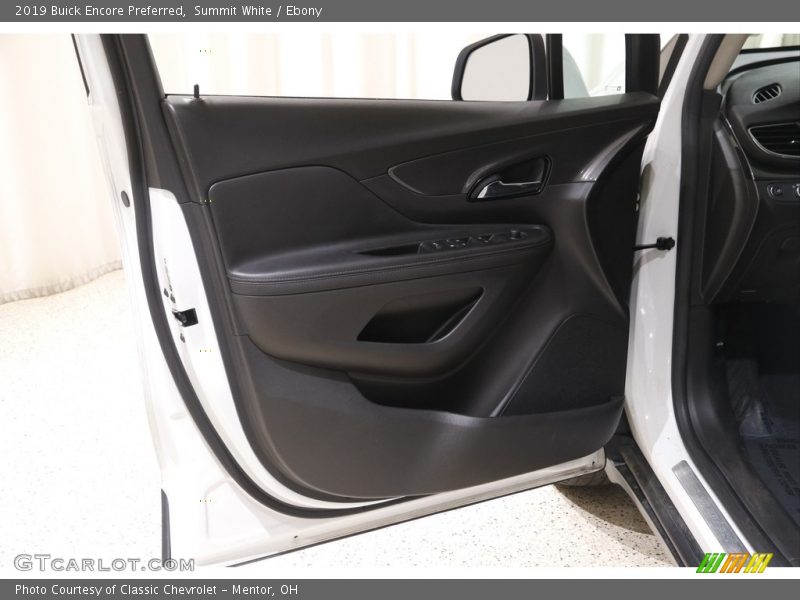 Summit White / Ebony 2019 Buick Encore Preferred