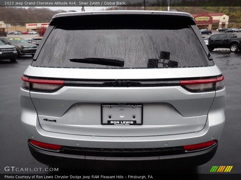 Silver Zynith / Global Black 2023 Jeep Grand Cherokee Altitude 4x4