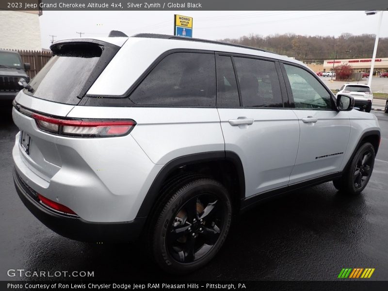 Silver Zynith / Global Black 2023 Jeep Grand Cherokee Altitude 4x4