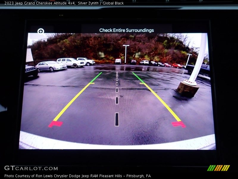 Silver Zynith / Global Black 2023 Jeep Grand Cherokee Altitude 4x4