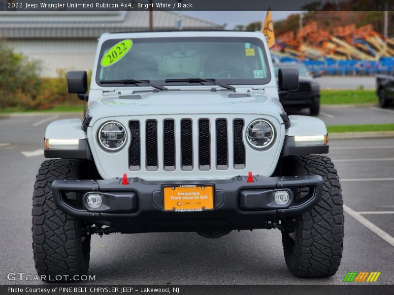 Bright White / Black 2022 Jeep Wrangler Unlimited Rubicon 4x4