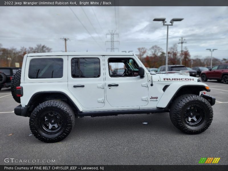 Bright White / Black 2022 Jeep Wrangler Unlimited Rubicon 4x4