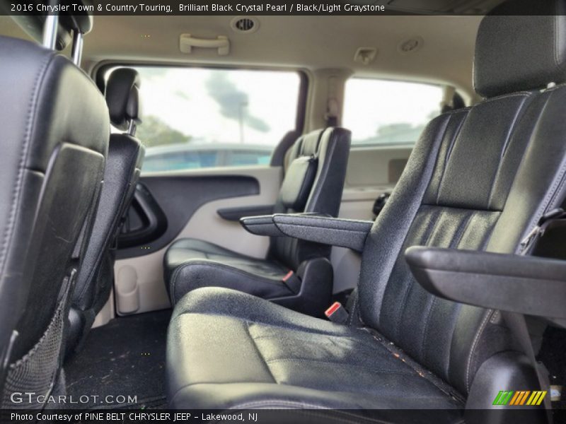 Brilliant Black Crystal Pearl / Black/Light Graystone 2016 Chrysler Town & Country Touring