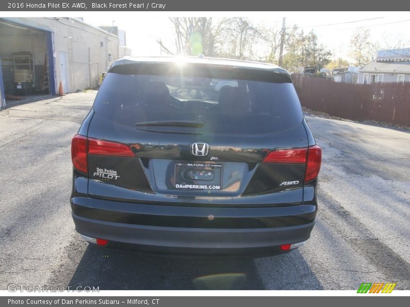 Black Forest Pearl / Gray 2016 Honda Pilot EX AWD