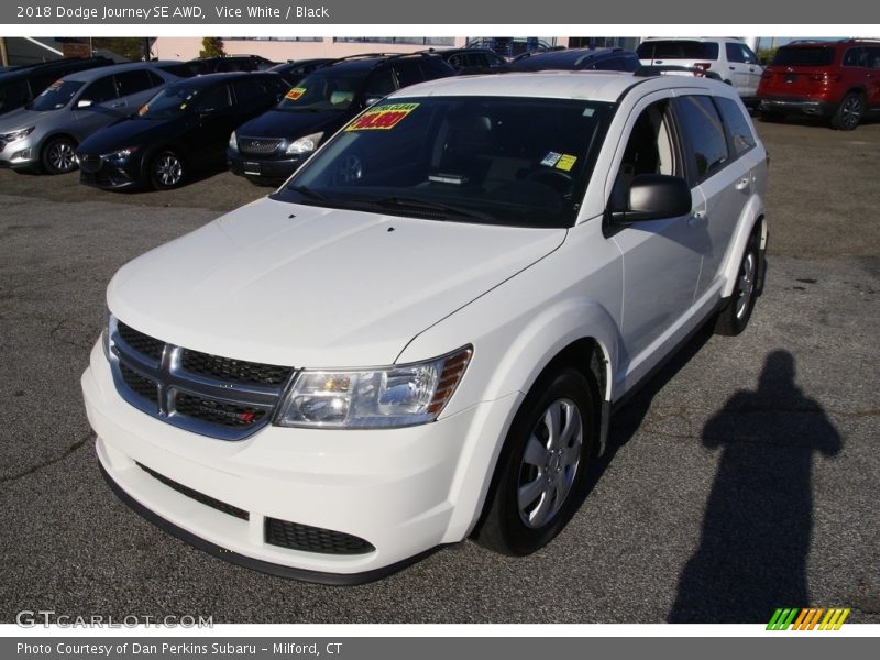 Vice White / Black 2018 Dodge Journey SE AWD
