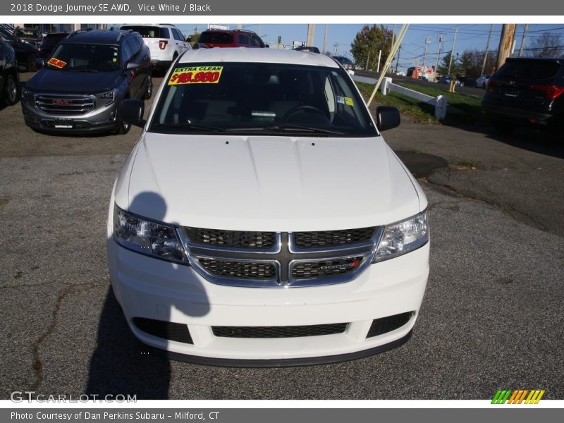 Vice White / Black 2018 Dodge Journey SE AWD