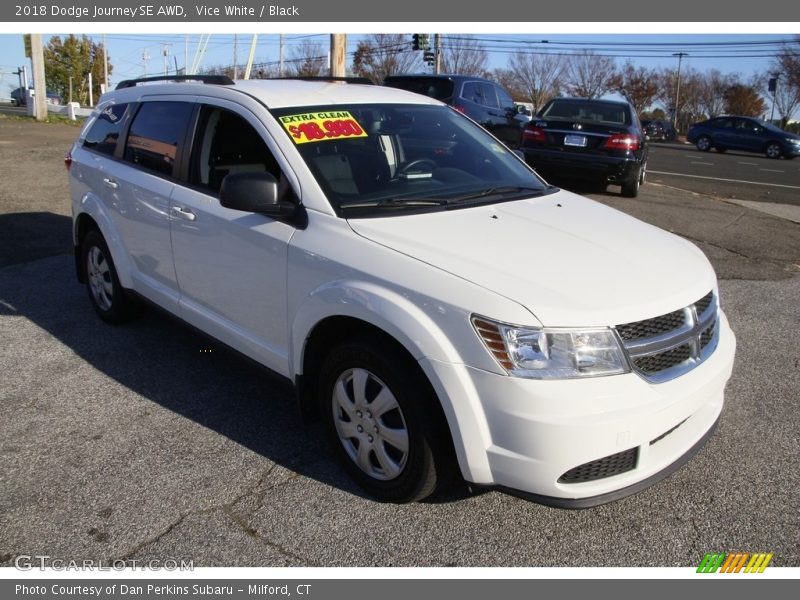Vice White / Black 2018 Dodge Journey SE AWD