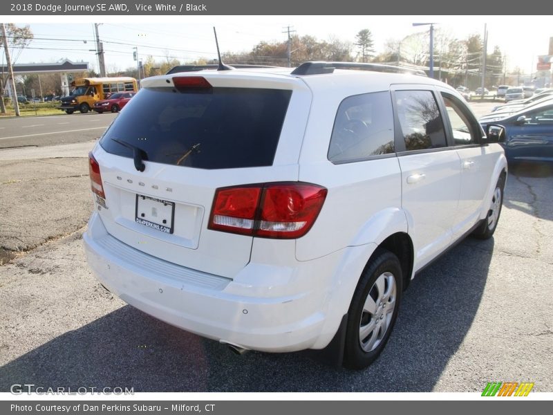 Vice White / Black 2018 Dodge Journey SE AWD