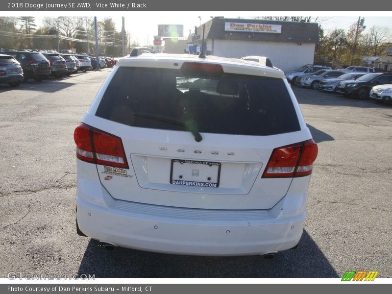 Vice White / Black 2018 Dodge Journey SE AWD