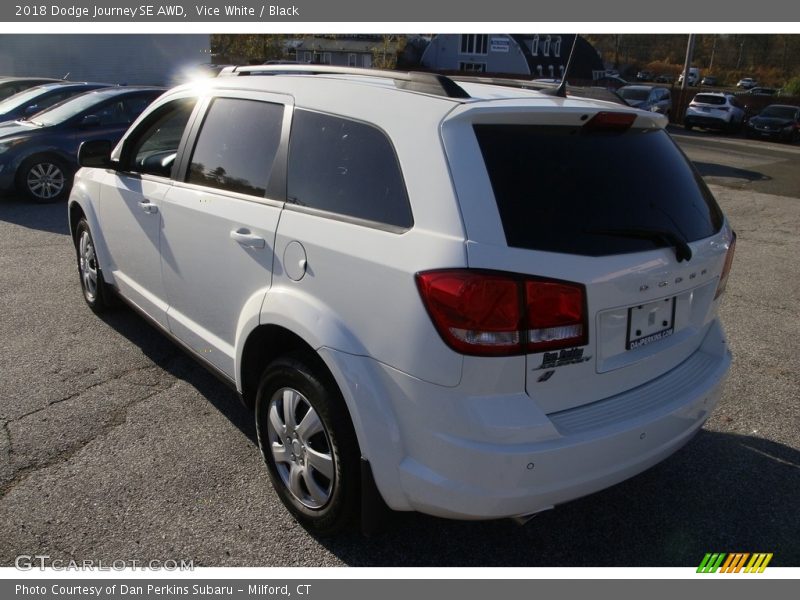 Vice White / Black 2018 Dodge Journey SE AWD
