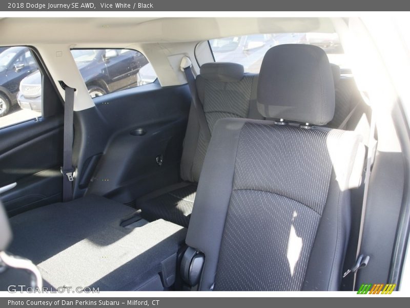 Vice White / Black 2018 Dodge Journey SE AWD