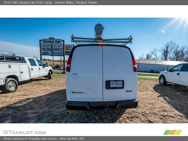 Summit White / Medium Pewter 2016 GMC Savana Van 3500 Cargo