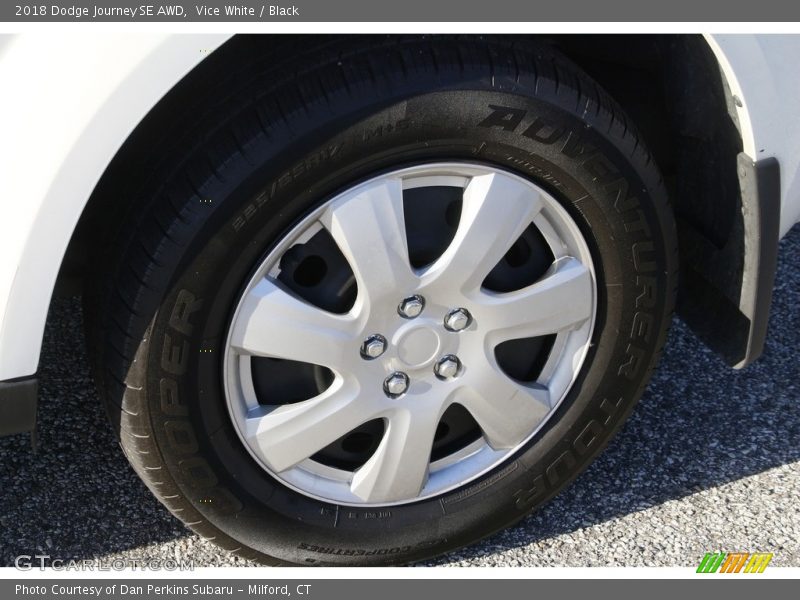Vice White / Black 2018 Dodge Journey SE AWD