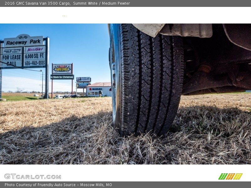 Summit White / Medium Pewter 2016 GMC Savana Van 3500 Cargo
