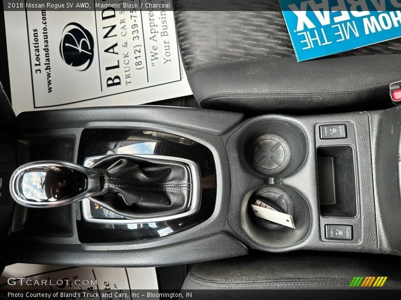 Magnetic Black / Charcoal 2018 Nissan Rogue SV AWD