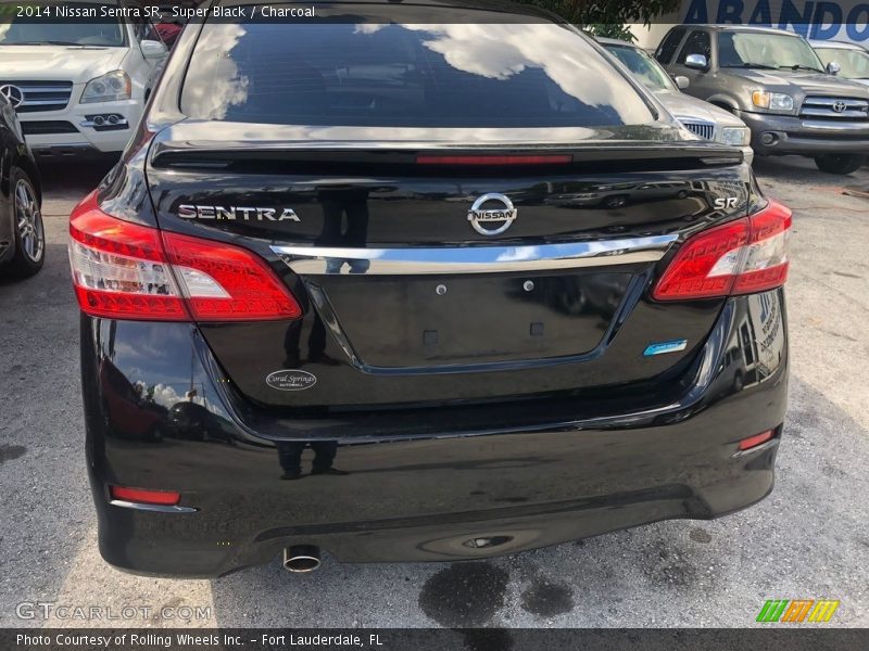 Super Black / Charcoal 2014 Nissan Sentra SR