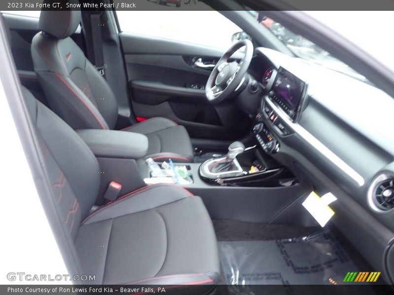 Snow White Pearl / Black 2023 Kia Forte GT